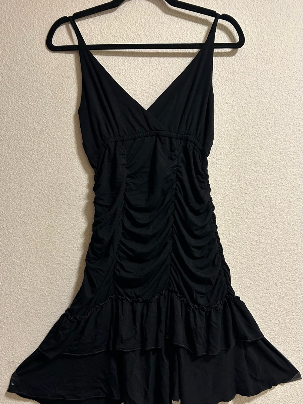 NWT Black Ruched V-Neck Women's Dress. Great festival dress. Medium-Large